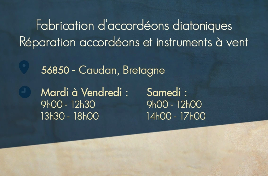 verso de la carte de visite de l'atelier de facture d'accordéons diatonique l'atelier Loffet